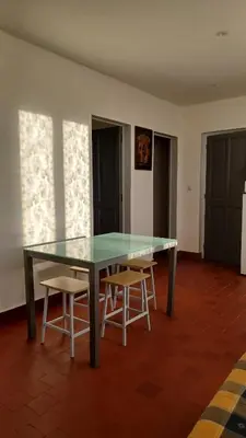 Tennis de table au sein de l'établissement Bel Appartement Fonctionnel,2 grandes chambres separer plus un bz,WI FI,Clim ou à proximité