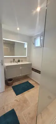 Salle de bains dans l'établissement Gîte de la Doue