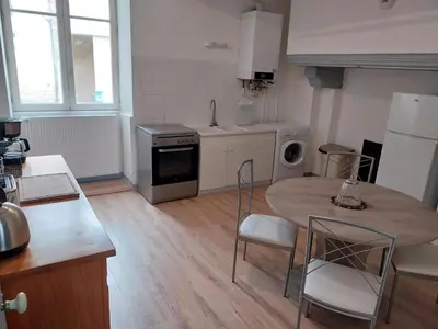 Cuisine ou kitchenette dans l'établissement L'Escapade Jurassienne