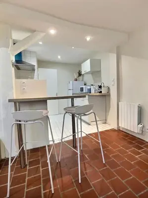Cuisine ou kitchenette dans l'établissement Côté Cour de Miss K