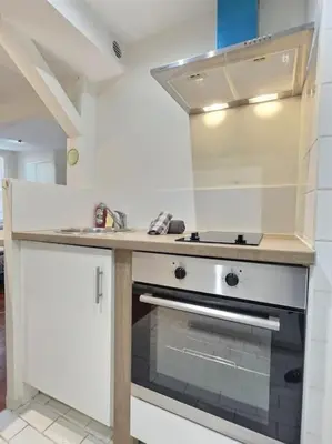 Cuisine ou kitchenette dans l'établissement Côté Cour de Miss K