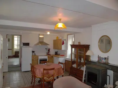 Cuisine ou kitchenette dans l'établissement Les Trois Croix