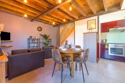 Cuisine ou kitchenette dans l'établissement L Atelier du Marcel