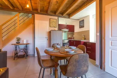 Cuisine ou kitchenette dans l'établissement L Atelier du Marcel