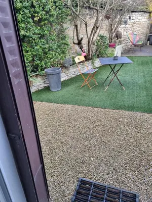 Jardin de l'établissement Chez damdam et titi