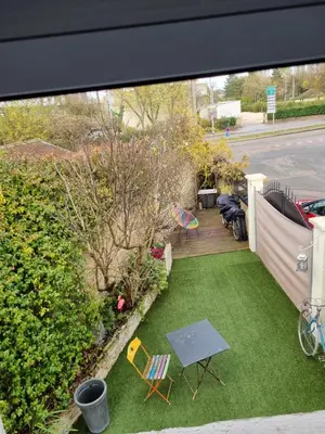Jardin de l'établissement Chez damdam et titi