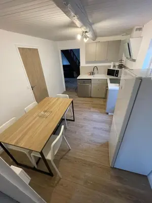 Cuisine ou kitchenette dans l'établissement Appartement 3 chambres climatisé 100m2