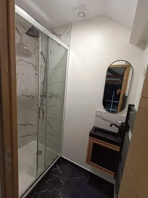 Salle de bains dans l'établissement Nid de charme pour soirée romantique