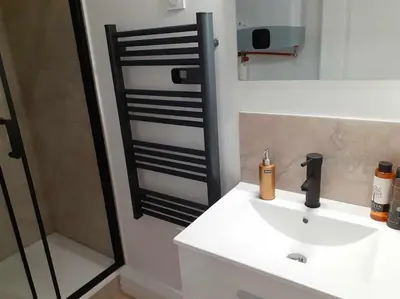 Salle de bains dans l'établissement Appartement 2 personnes - fibre