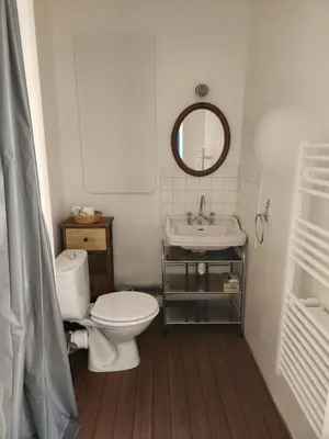 Salle de bains dans l'établissement la Grenette