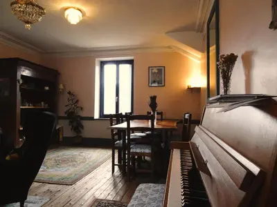 Coin salon dans l'établissement Maison p'tite Anne