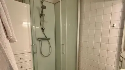 Salle de bains dans l'établissement L'écrin Autunois