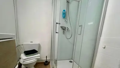 Salle de bains dans l'établissement Au coeur d'Autun