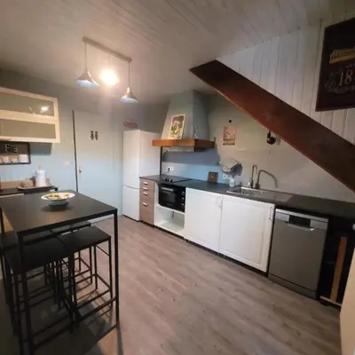 Cuisine ou kitchenette dans l'établissement Maison de charme 175m2 - 5 chambres