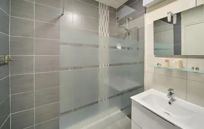 Salle de bains dans l'établissement Le Clos Mouron