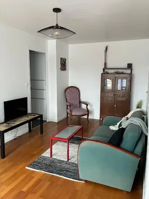 Télévision ou salle de divertissement dans l'établissement Cosy T2 centre-ville