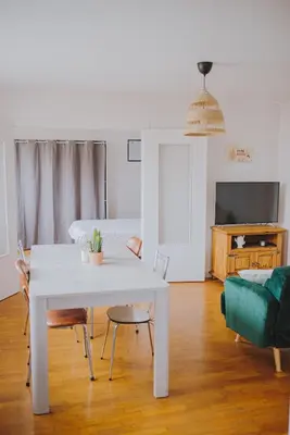 Plan de l'établissement Le Côte Ouest - 2 Bedroom Apartment with Garage