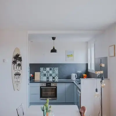 Le Côte Ouest - 2 Bedroom Apartment with Garage