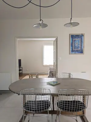 Coin salon dans l'établissement La maison bleue