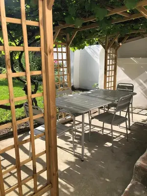 Terrasse ou espace extérieur de l'établissement La maison bleue