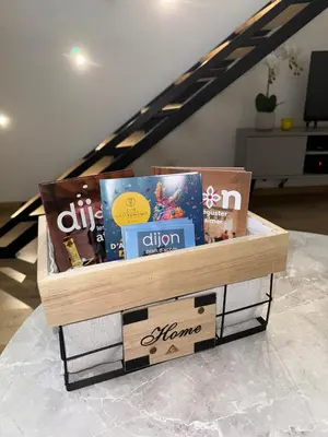 Bibliothèque dans l'appartement