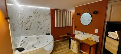 Salle de bains dans l'établissement Evasion Bourguignonne