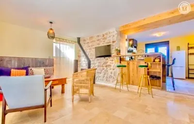 Cuisine ou kitchenette dans l'établissement La Grande Ourse