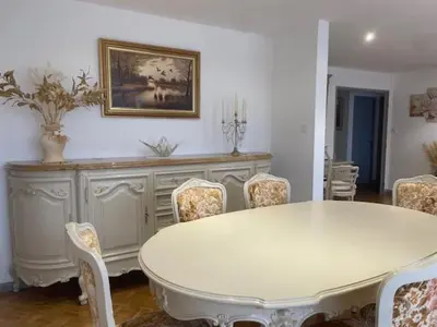 Coin salon dans l'établissement Le cosy Tournusien