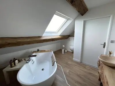 Salle de bains dans l'établissement Domaine Paulette, Maison Paulette