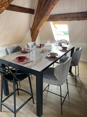 Coin salon dans l'établissement Spacious apartment in the heart of the city center