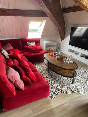 Coin salon dans l'établissement Spacious apartment in the heart of the city center