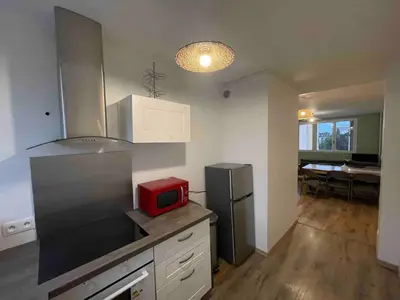 Cuisine ou kitchenette dans l'établissement Agréable logement 8 personnes