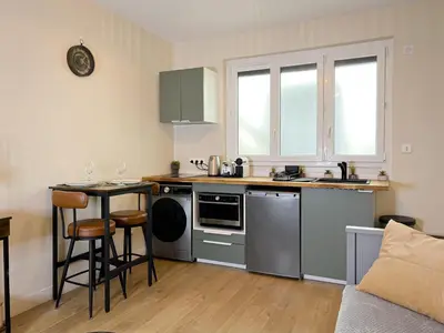 Cuisine ou kitchenette dans l'établissement Le pédestre - Appartement cosy hyper centre-ville de DIJON