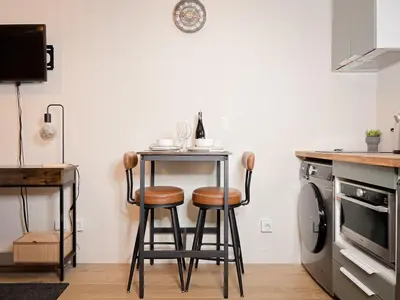 Cuisine ou kitchenette dans l'établissement Le pédestre - Appartement cosy hyper centre-ville de DIJON