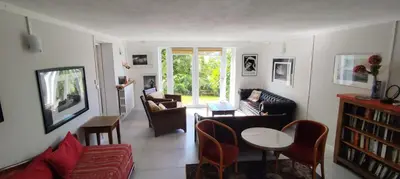 Coin salon dans l'établissement Chambre Jazzy - Gîte les Zazous