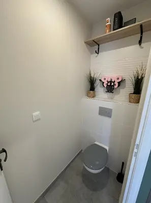 Plan de l'établissement Maison calme avec terrasse-garage centre ville D