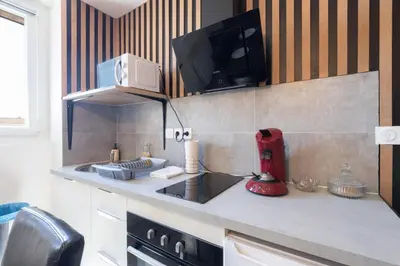 Cuisine ou kitchenette dans l'établissement Chez Axel et Julie Mâcon Centre