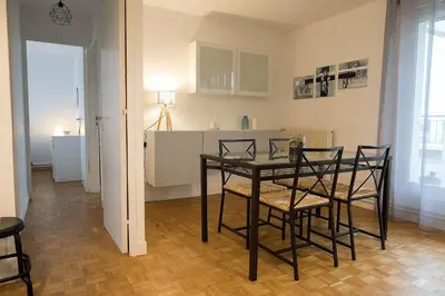 Cuisine ou kitchenette dans l'établissement 2 Appartements 