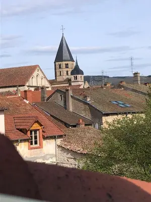 Plan de l'établissement Maison d'Alice - Centre-ville de Cluny avec parking