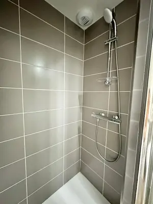 Salle de bains dans l'établissement Au VIII