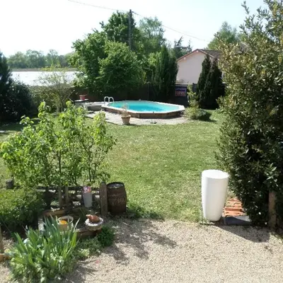 Maison patio et piscine