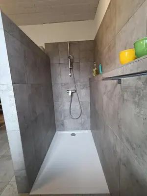 Salle de bains dans l'établissement Chambre d'hôte la Chanée