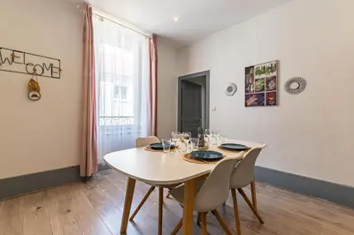 Plan de l'établissement Le duplex Dijonnais