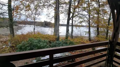 Vue sur la rivière ou le fleuve situé(e) à proximité de le chalet