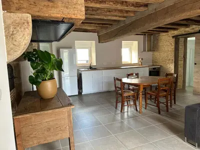 Cuisine ou kitchenette dans l'établissement Maison de campagne rénovée
