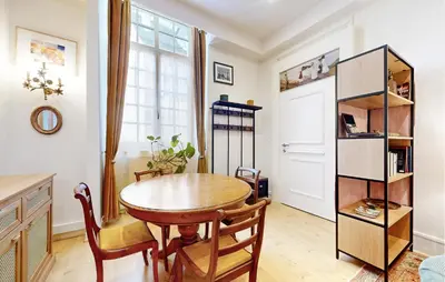 Cuisine ou kitchenette dans l'établissement Gorgeous Apartment In Lons-Le-Saunier