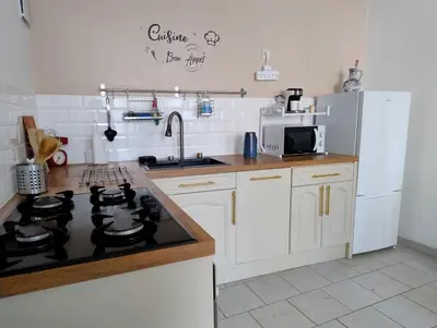 Cuisine ou kitchenette dans l'établissement gite cozy parc naturel du morvan