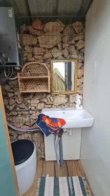 Salle de bains dans l'établissement Le monde d'Echozellia - Tente M