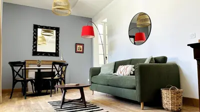 Coin salon dans l'établissement 21 rue Thiers