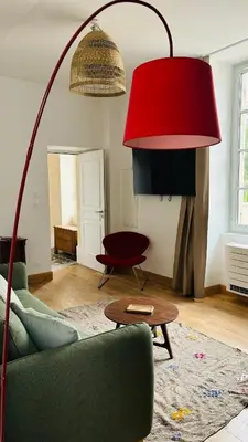 Coin salon dans l'établissement 21 rue Thiers